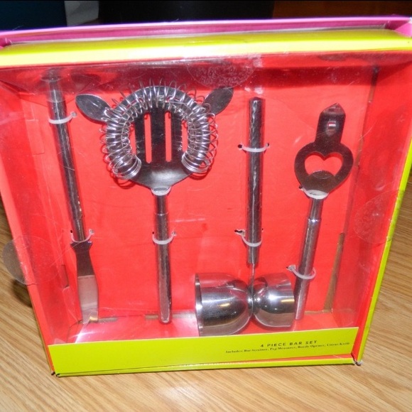 Bar Cocktail Set in Gift Box - NIB - Picture 2 of 2